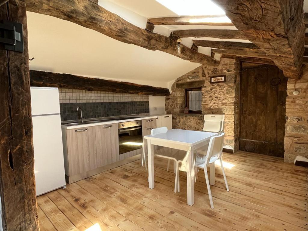 Bed and Breakfast Domus Vela Fornelli Exterior foto