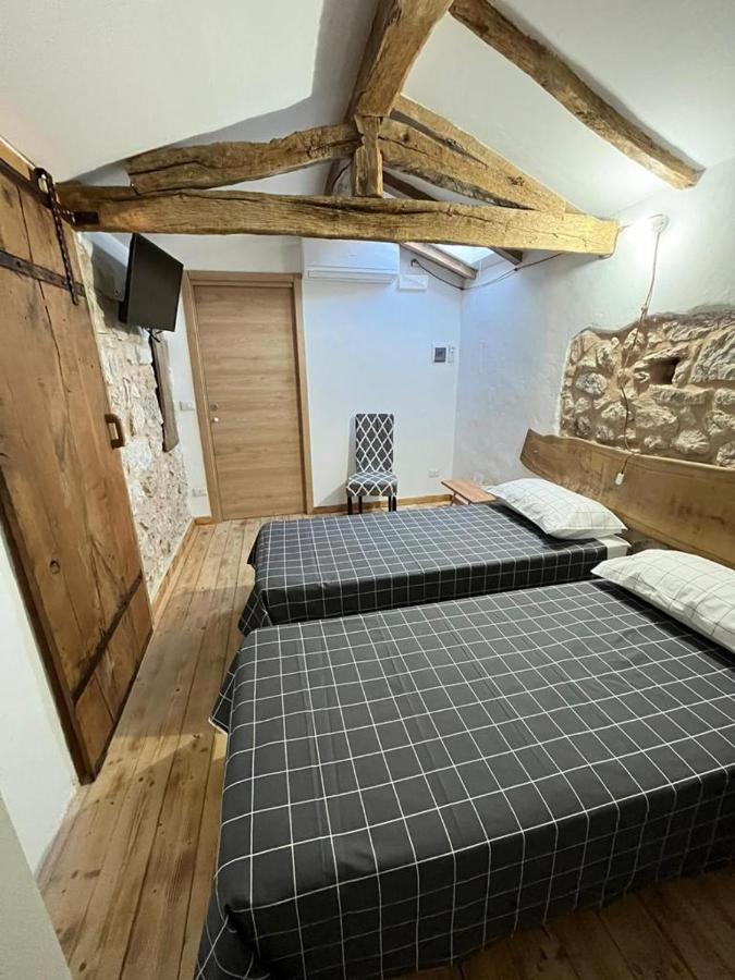 Bed and Breakfast Domus Vela Fornelli Exterior foto
