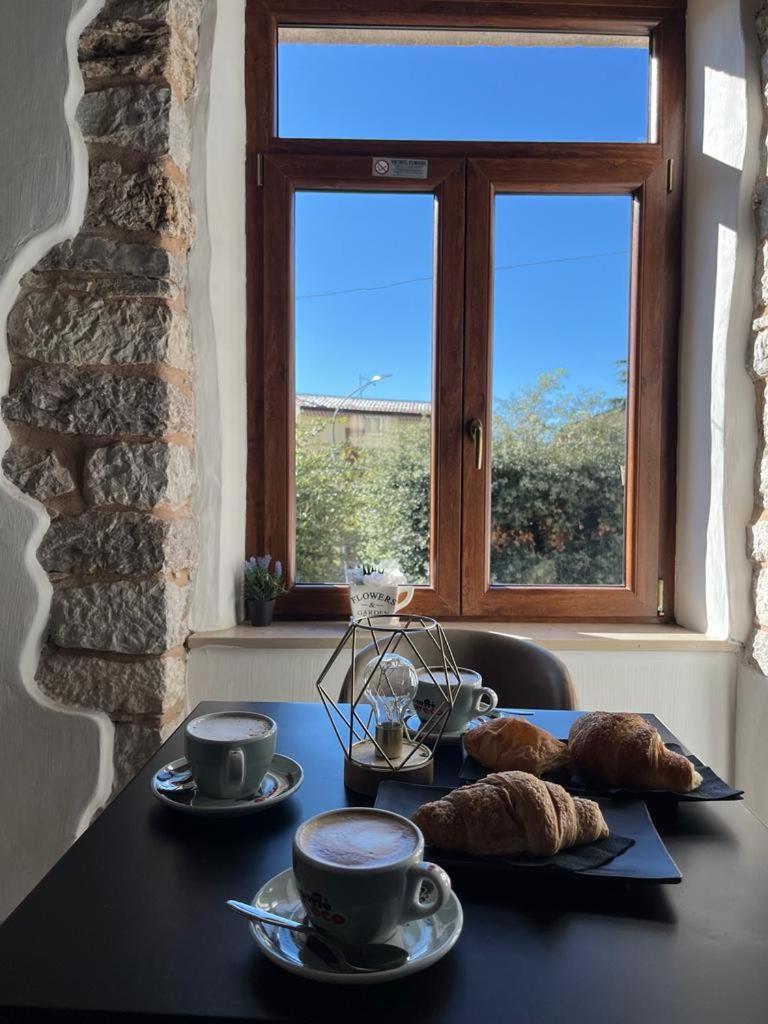 Bed and Breakfast Domus Vela Fornelli Exterior foto