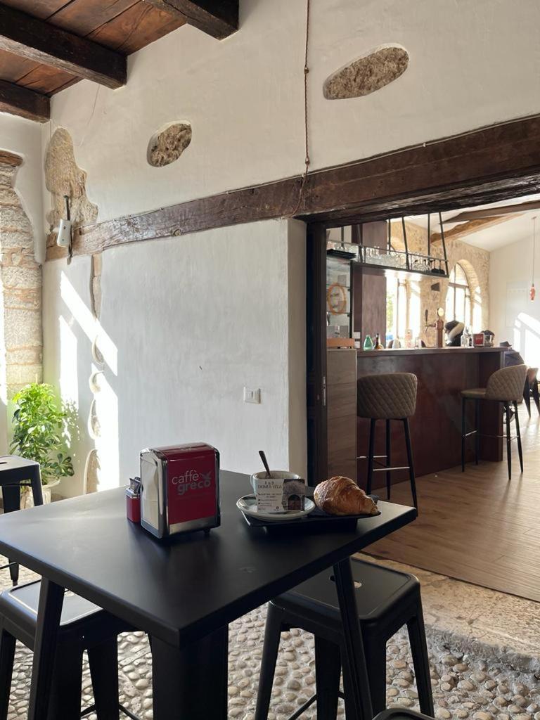 Bed and Breakfast Domus Vela Fornelli Exterior foto
